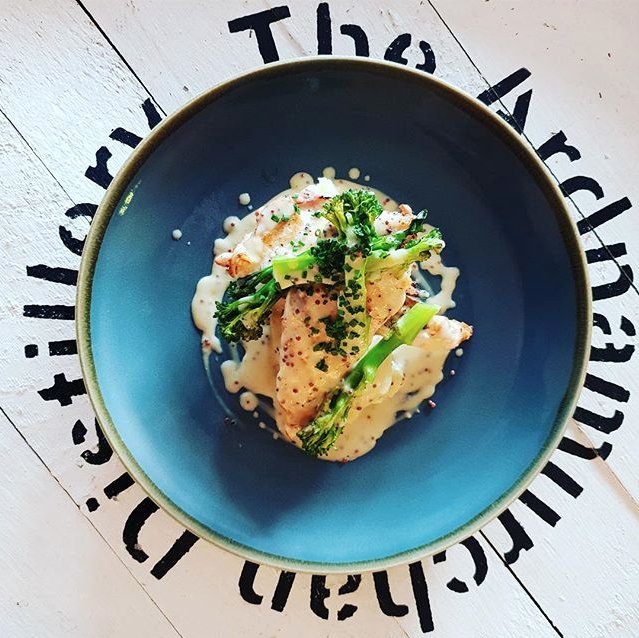 It's #FreebieFriday, fancy winning lunch for two? Head over to our Instagram @ardnamurchanglasgow make sure you're following us, then like share and tag who you want to have lunch with. Good luck, winners announced next week! #CompetitionTime  #giveaway #VisitScotland