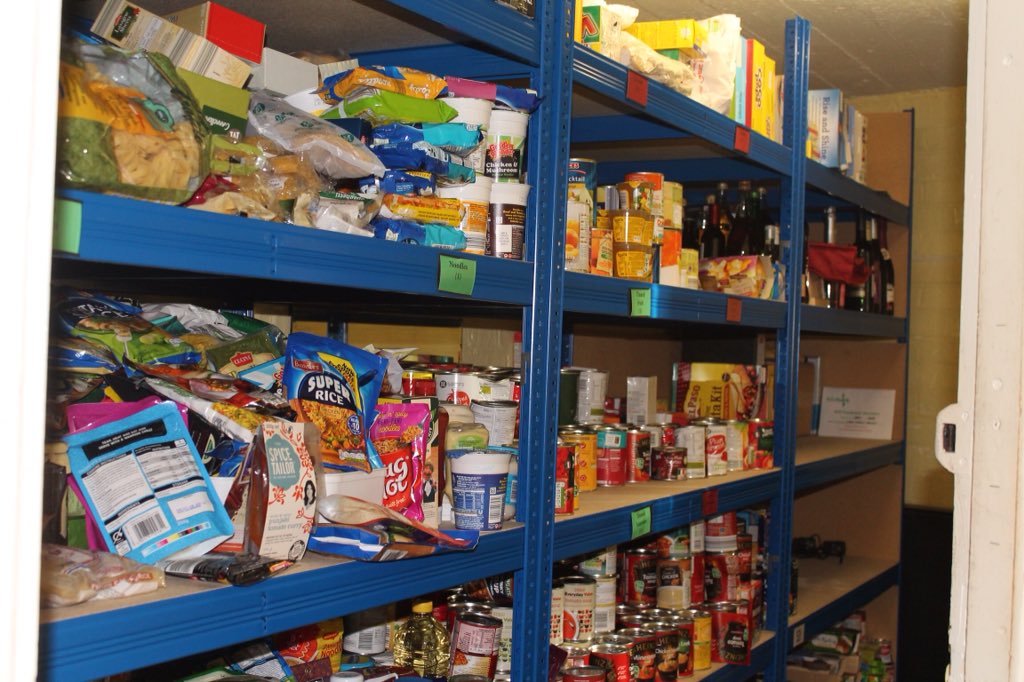 FoodbankB30's tweet photo. #Junkbusters are go - again! @GuildofStudents @unibirmingham watch out for out #SellyOak collection points for unwanted, unopened usable food! 
https://t.co/M1NMdczP2J https://t.co/PgaGRqRhEC