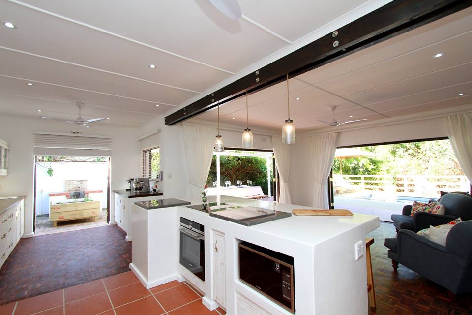 nroutessa's tweet image. #PlettenbergBay: #LongStoryGuestHouse &amp;amp; #CooksKitchen
is a #boutiquegarden #guesthouse that offers bed &amp;amp; breakfast #accommodation as well as a #fun #Cook and #Stay option.
#food #travel