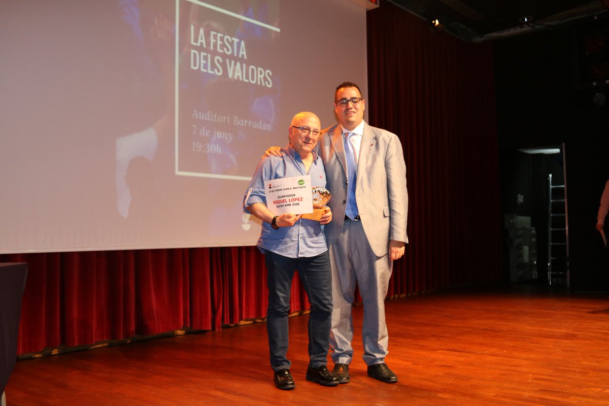 ConsellLH's tweet photo. Dia molt especial el que vam poder viure ahir, amb la nostra primera Festa dels Valors. Un autèntic honor promocionar el joc net i els valors positius de l'esport, tan presents en tots els camps i pistes de #LHospitalet. 

ℹ️https://t.co/hs6Gt2RfQe https://t.co/3jxfOsKYSo