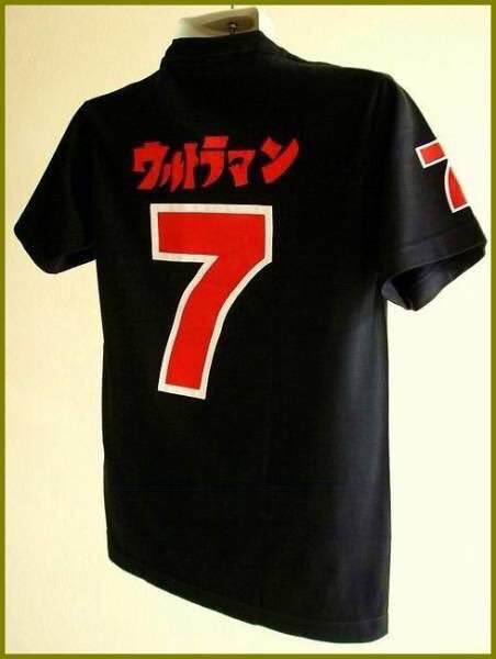 妖奇七郎 一休ちゃんでありんす Auf Twitter ウルトラマンセブンとなるとネタになるタイ産のシャツ これ間違いじゃなくてウルトラ6兄弟vs怪獣軍団の原題หน มาน พบ 7 ยอดมน ษย ハヌマーン7人の超人と出会う の母を含めた7人のウルトラマンと言う意味なんでありんすよ