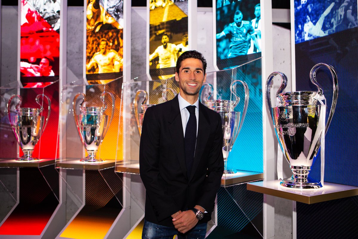 23_Capital's tweet photo. Look who dropped by yesterday's @RealMadridWOF launch, none other than @aarbeloa17 💥 We're delighted to have partnered with @iECons in celebrating the success of one of the world's greatest clubs #RMWOF #UnleashingGreatness https://t.co/D8LUJ00Kfw