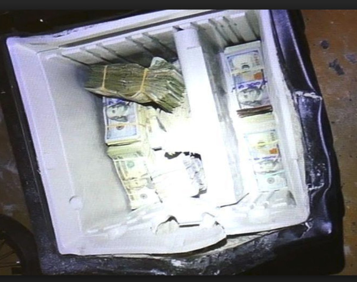 bmoreProjects's tweet photo. 3/ Det. Maurice Ward was first officer to testify in 2017 #GTTFtrial against #DannyHersl (not yet sentenced) and #MarcusTaylor (18 years) as a cooperating witness. Squealed on squad acting out a "discovery" in a floor safe containing $100k using a cell phone camera. https://t.co/jY0URwQ9c4