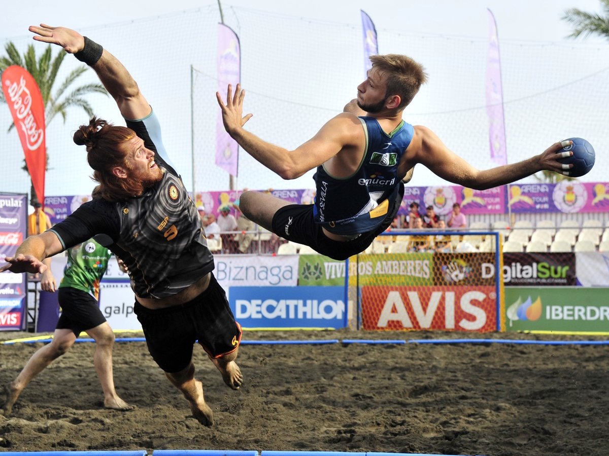ArenaHandballT's tweet photo. 🏆 #CopaESPBMPlaya | Torrox acoge a los mejores equipos en la IV Copa de España🇪🇸 de #BalonmanoPlaya ¡Espectáculo garantizado!🏆🏆👏👏
📰 https://t.co/vIoB7pGhcG https://t.co/Ns4ESPmQxN