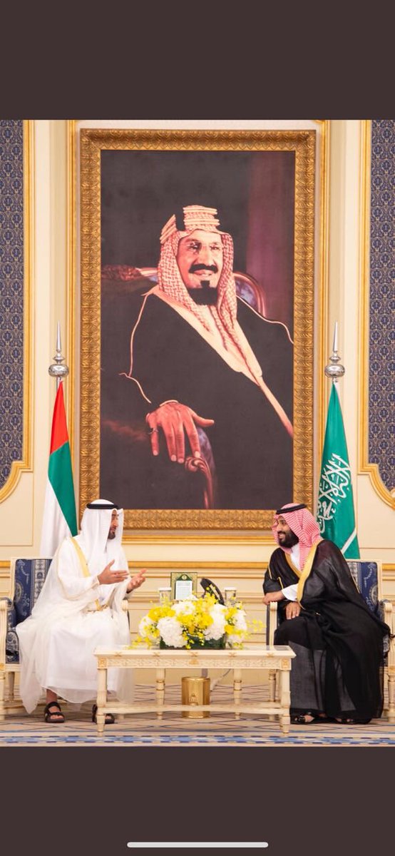 HHShkMohd's tweet photo. المملكة والإمارات عبر مجلسهما التنسيقي برئاسة محمد بن سلمان ومحمد بن زايد ومعهما ٣٥٠ مسئول من البلدين يبدأون مسيرة جديدة في تاريخ المنطقة لخلق حراك تنموي واقتصادي جديد سيشكل رافعة لاقتصاد المنطقة بأكملها ويعود بالخير على شعوبها بإذن الله https://t.co/ij7YXKfq4y