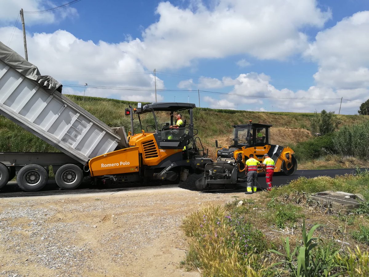 SERLleida's tweet photo. L'@AjTorrefarrera millora del camí que va d'#Alpicat fins a #Malpartit L’actuació ha suposat una inversió de 50 mil € i ha consistit en arranjar una via de 900 metres de llargada i 5 d'amplada. Es dóna compliment a la demanda dels veïns de #Malpartit https://t.co/G0bi8j3rIb