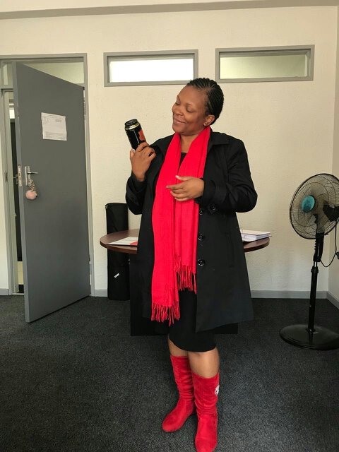 Lynnet_Arlaat's tweet photo. #Thol'ukuthi Hey I needed an energy boost.... MoFaya by @djSbu https://t.co/gTAzSdqkhI