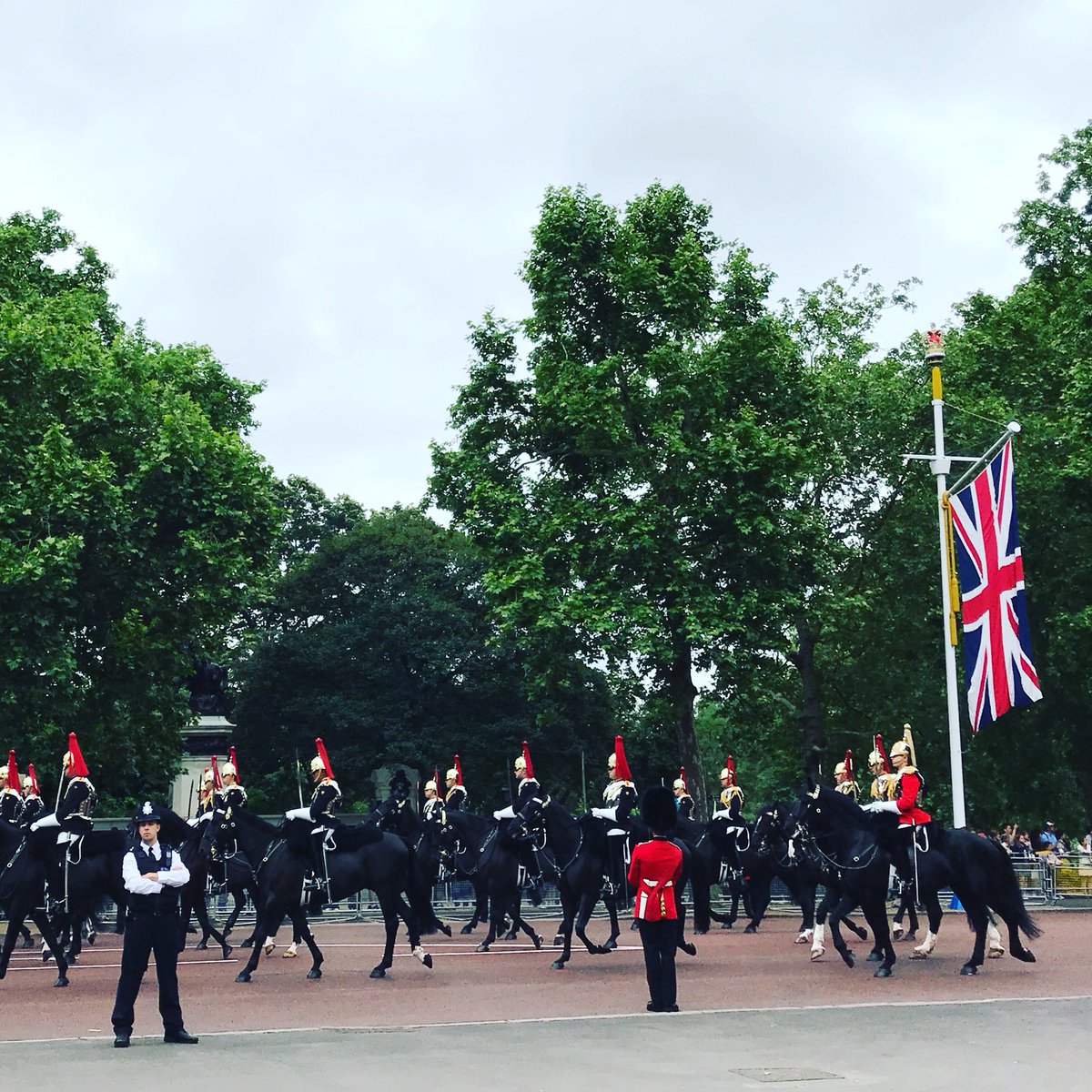 SikhsAtWar's tweet photo. Trooping the Colour rehearsal - tomorrow a British Sikh from the Coldstream Guards will be a part of HMs birthday parade. We’ll be watching with pride! So great to see young Sikhs upholding our warrior traditions, keeping their identity and wearing the Queen’s uniform! #inspiring https://t.co/C8q89F77xU