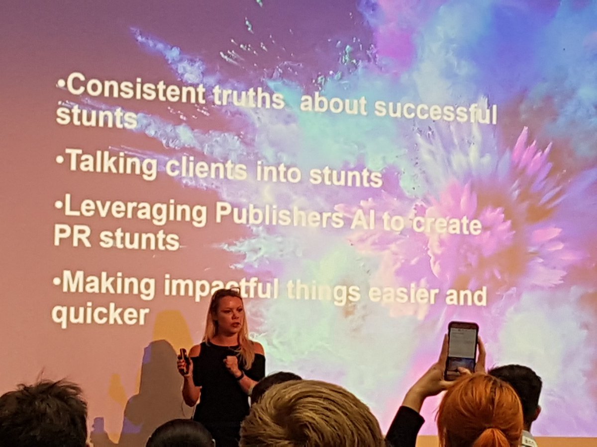 whatGemmadid's tweet photo. #outREACHconf @leximills explains how to rock a killer PR stunt #dontfakeitmakeit #shift6 https://t.co/bfP0MexCX3