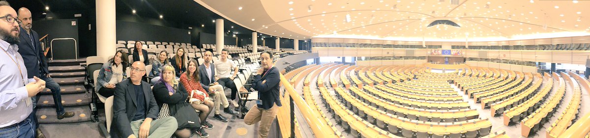 TFtalentfactory's tweet photo. Visita @Europarl_ES con @innobaix #innobus18 https://t.co/6jTSdODcrg