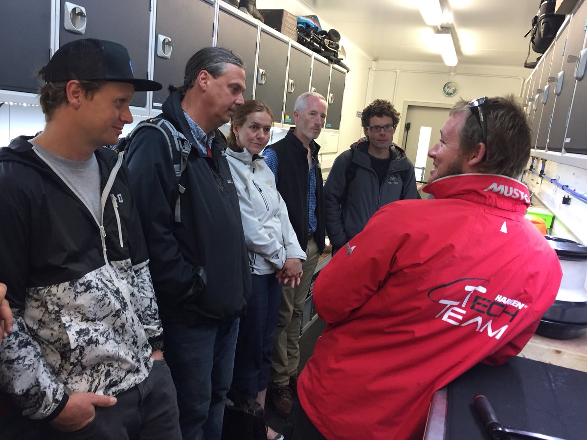 harkentechteam's tweet photo. @CallumCPCecil and @HarkenMark showing our @HarkenUK VIP guests how to service a 990 winch herebin the @HARKEN container in the @volvooceanrace #Boatyard @HCMedia1 https://t.co/GnrKDz8mwV