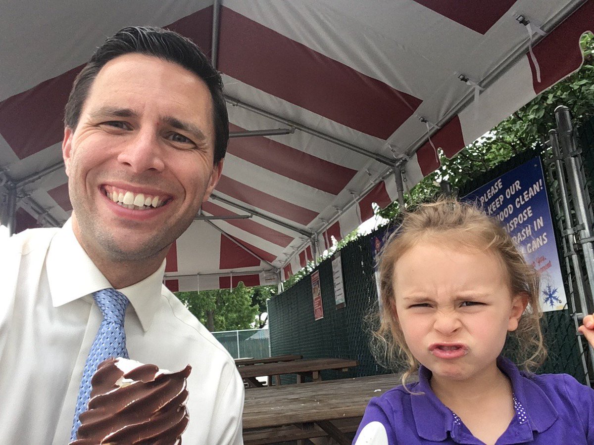 CoachBDeStefano's tweet photo. From yesterday...enjoying a little treat @thesnowmantroy to celebrate our last full day of school! https://t.co/Fww8UYc1j4