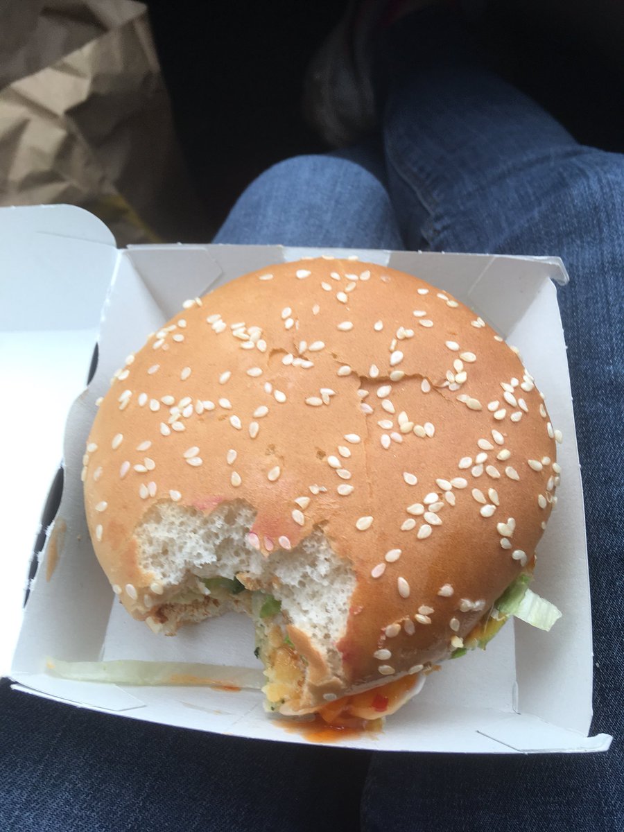 fionarwilliam's tweet photo. Feeling sad! Epic fail @McDonaldsUK in Harlech Retail Park #newport spicy veggie deluxe was still frozen! #yuk #putmerightoff #noburgerforme #discrimination against vegetarians 😢 https://t.co/k2EARX88gW