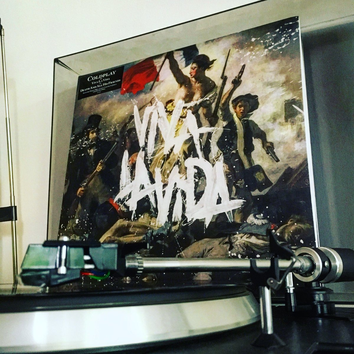 Pasbreda's tweet photo. Nieuw vinyl :):) #Vinyl #New #Coldplay #VivaLaVida #DeathAndAllHisFriends https://t.co/SzvXGeJTQf
