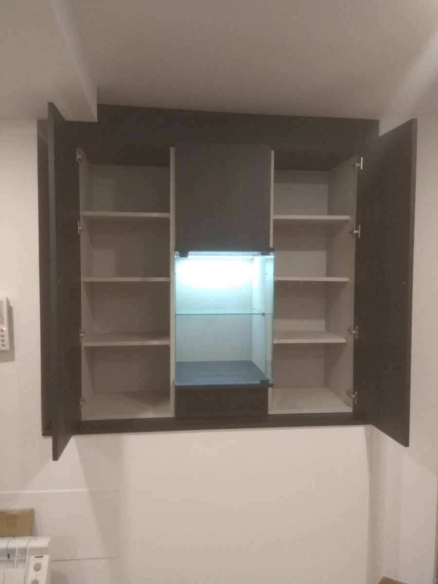 Kazzano_'s tweet photo. Aprovecha hasta el último hueco, como han hecho nuestros amigos de Ciriaco González Muebles de Vimianzo (Coruña) con este aparador Royal ;  )
#MueblesKazzano #Kazzano #Salones #Comedores #Salón #Comedor #MueblesModerno #deco #decoración #decoracion #decoration #decorationideas https://t.co/s2lvh0JiIY