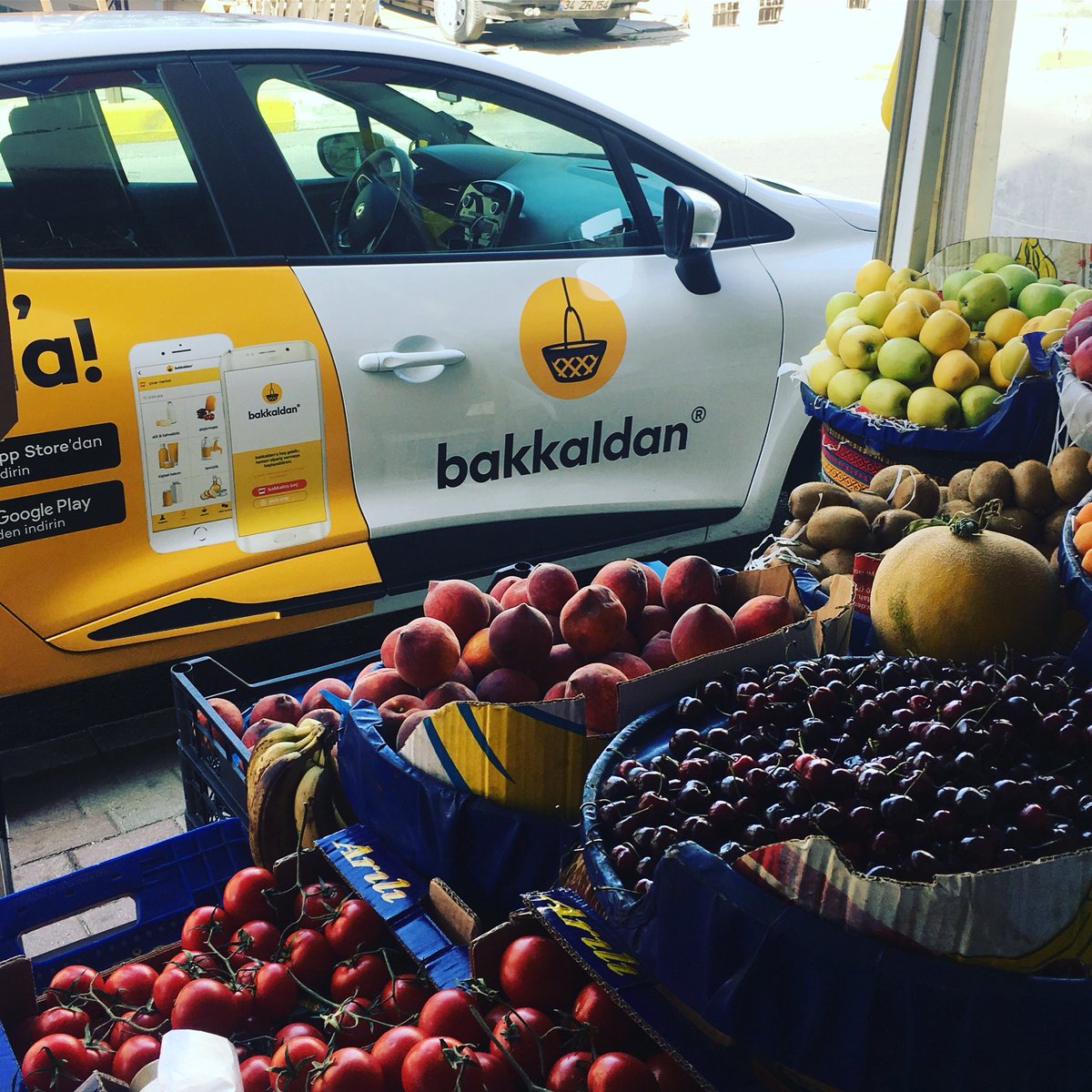 satış ekibimiz İstanbul’un her ilçesinde bakkalları sistemimize eklemeye devam ediyor,sizler için çalışıyor! artık sebze be meyve siparişlerinizi de uygulamadan verebilirsiniz! 🤗🍑🍉🍒🍌 #bakkaldan #bakkaldankapına #bakkalamca #sipariş #order #mobiluygulama #mobileapp #satış