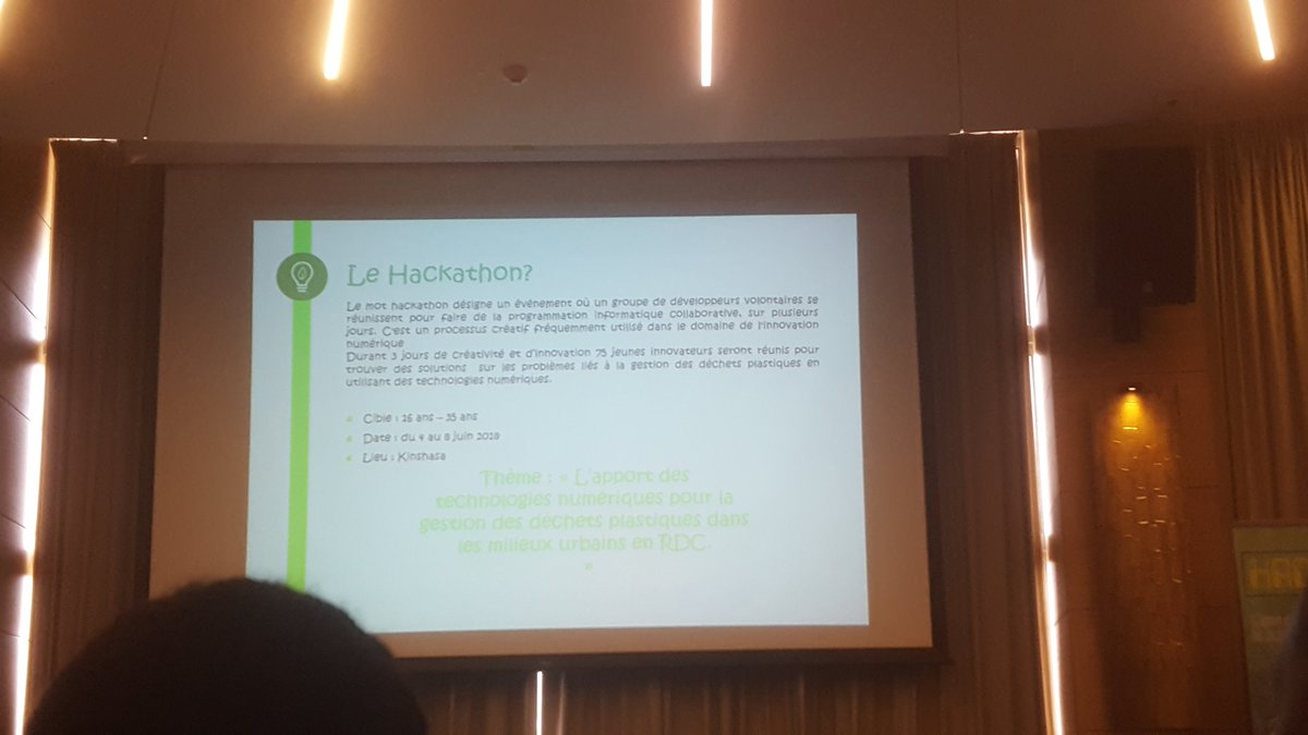 Congolia1's tweet photo. Presentation de l'hackathon #hackWasteKin2018 https://t.co/2LNyixn7jx