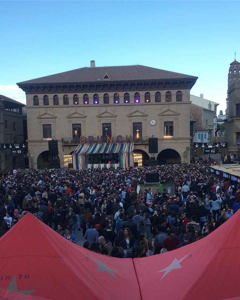ApartmentBCN's tweet photo. #WeekendInspiration
@Brunch_BCN returns to Poble Espanyol once again this Sunday for the last Brunch in the City of the season- not to be missed! ️🎶
https://t.co/ILlQtIrLsP
#ABLocalExperts https://t.co/DV5Ouf2NP6