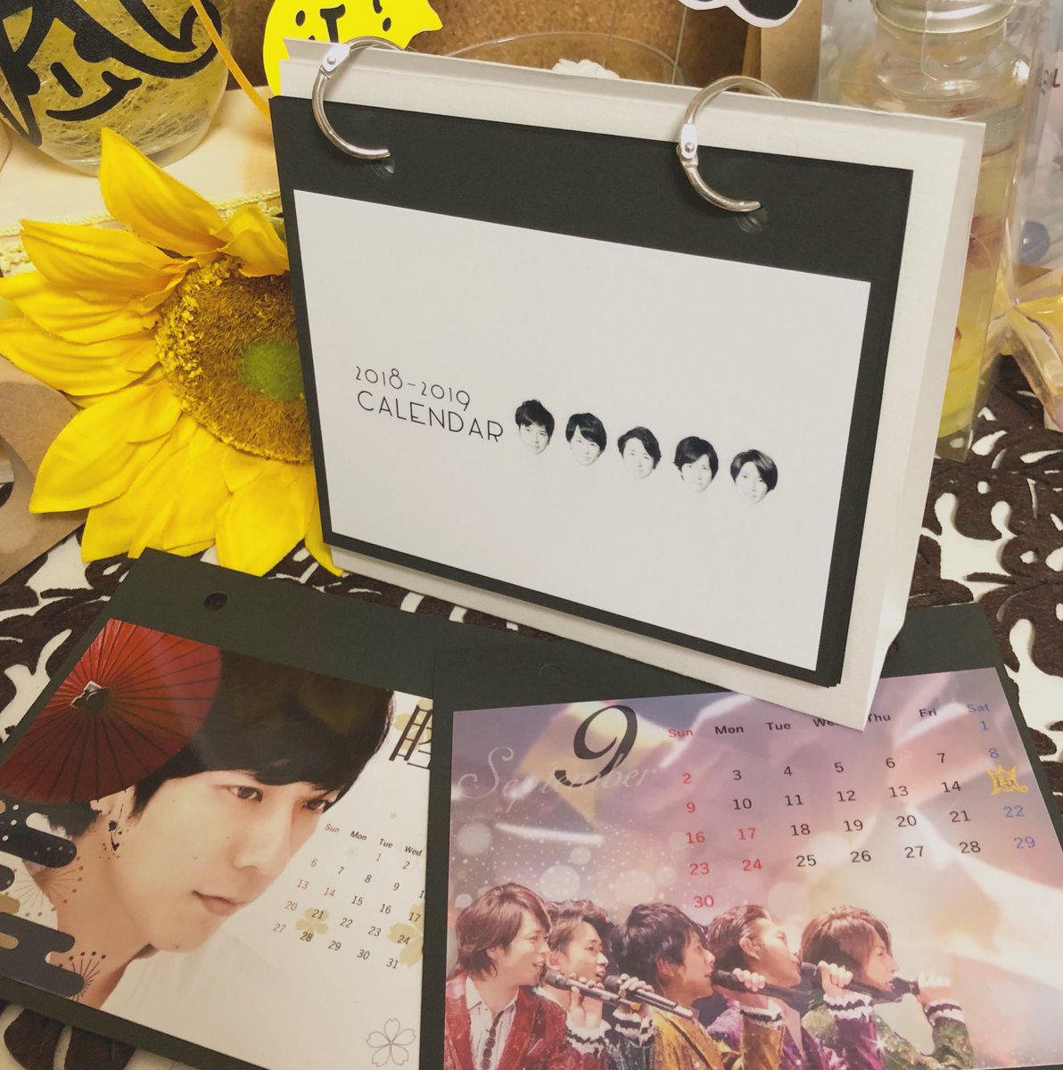 nino617ak's tweet photo. 卓上カレンダープレゼント

ニノの誕生日も近づいてきたので
プレゼント企画したいと思います。
ワクワクのお土産にしようと思っているカレンダーです

詳細は2枚目画像でご覧ください。

交換してくださる方も待ってます←

素人作品ですのでそこはご了承ください。

#嵐ハンドメイド https://t.co/XH3Os16yp6