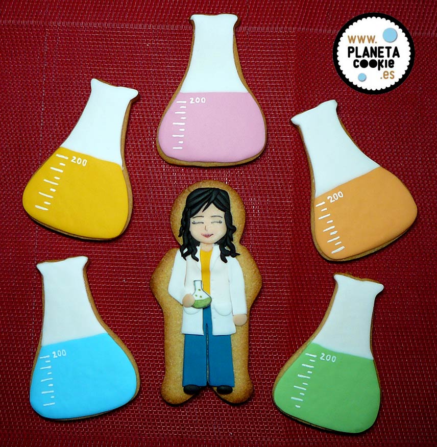 PlanetaCookie's tweet photo. Hoy en el blog galletas para mujeres de ciencia. https://t.co/H6UOwdRKYK #planetacookie #ciencia #farmacia #quimica #galletasdecoradas https://t.co/Fu5C2ZWgQ0