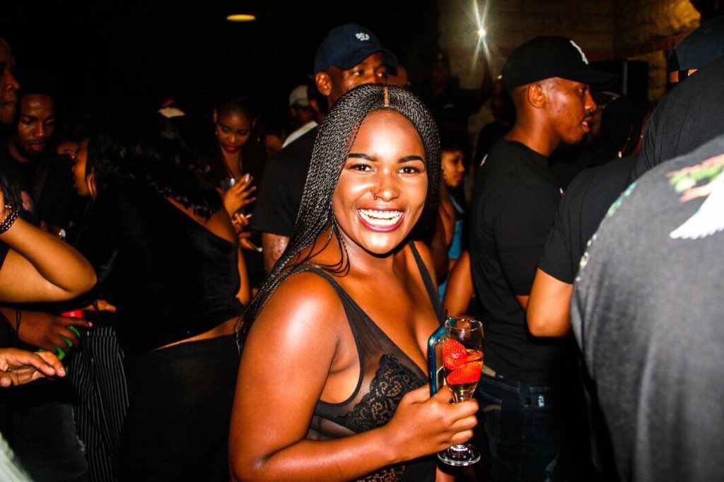 Anehzie's tweet photo. It's #PITN on the 16th of this month💃🏽💃🏽🍾 #BonfireEdition 🔥🔥🔥pull through for a good time!!. Cover's R100 bangani https://t.co/MW5S5RQ0rd