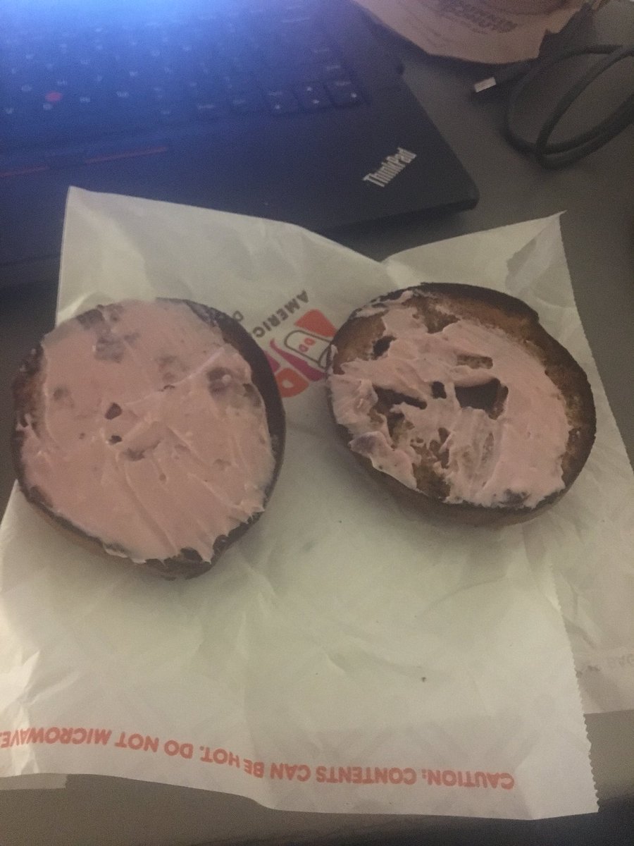 modlutz's tweet photo. Hey @dunkindonuts maybe you’ll remember the rest of my cream cheese next time https://t.co/OhjQFLgZtC