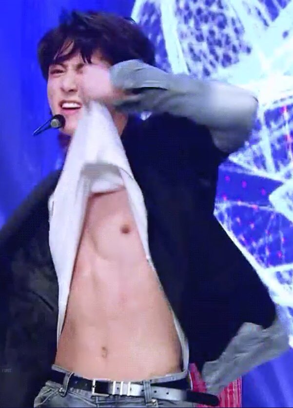 BTSLOVE010308's tweet photo. あぁ😳
即死だわ🐰
ぐぅちゃんの見てしまった🤤🤤🤤 https://t.co/mOJ806NtNa