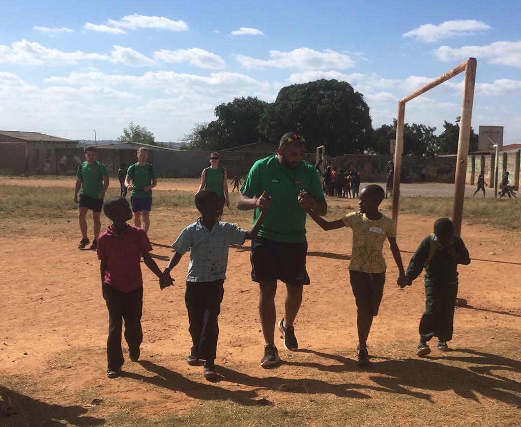 NUSportVol's tweet photo. The Group 1 @WallaceGpZambia team are all go with placements #Munali #foh #mtendere #kabwata #k-town #oydc #girlsinaction #NOWSPAR https://t.co/Xz8LiRIt6V