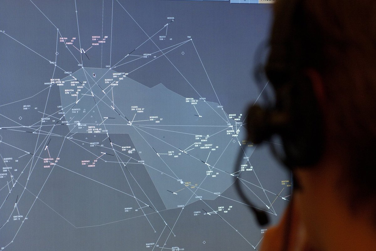 Modernizamos el principal centro de control de tráfico aéreo de #Georgia, ubicado en Tbilisi, con un sistema de última generación para hacer frente a los incrementos de tráfico de doble dígito que el país está registrando. #atm indracompany.com/es/noticia/ind…