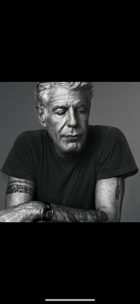 ArodSpainMedia's tweet photo. Adios a #anthonybourdain @tapasmagazine loves you 
Real @manonthemoonmag https://t.co/xWnnPVmU8v