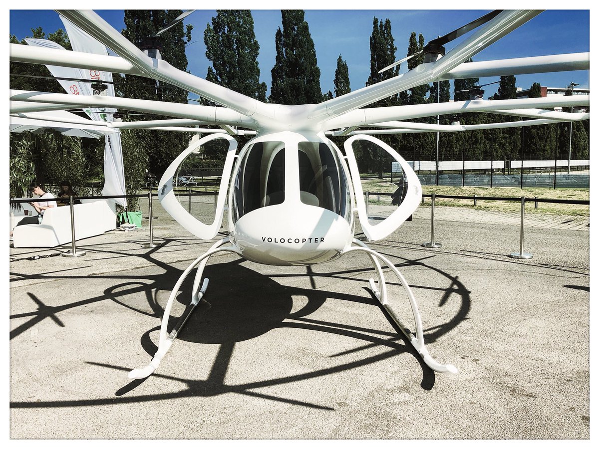 dominik_johnson's tweet photo. flying helmet for mickey and mini π #SpringHarmony cc. @volocopter https://t.co/1L012EcqN1