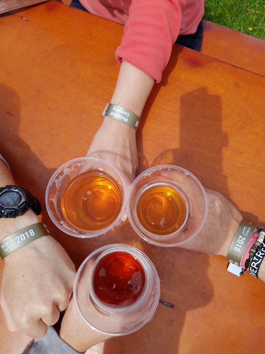 EverTrekUK's tweet photo. Awesome to be at the @KeswickFestival. Started off with a sneaky beer with @TimothyTaylors and can't wait for all things outdoors #evertrekuk #mountaintime @SummitToEat https://t.co/5oYC7L7aeE