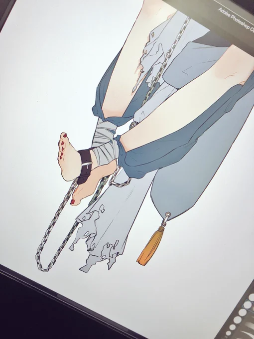 脚元めちゃ気に入ってるから見て 