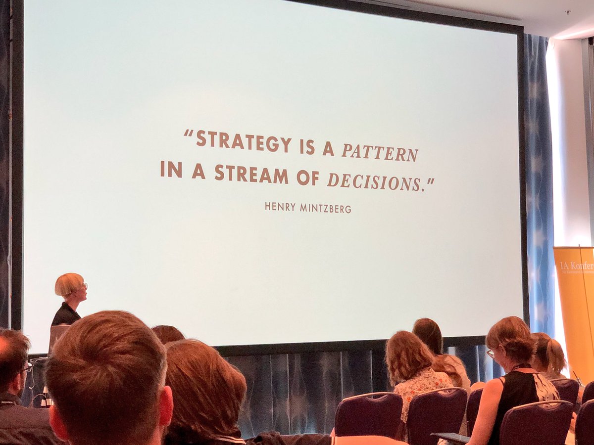 the_digitale's tweet photo. Starke These zum Schluss des Vortrags „Strategischer Pragmatismus“ von Hertje Broderson.... Danke! #IAKonferenz https://t.co/tNp18bU1qU