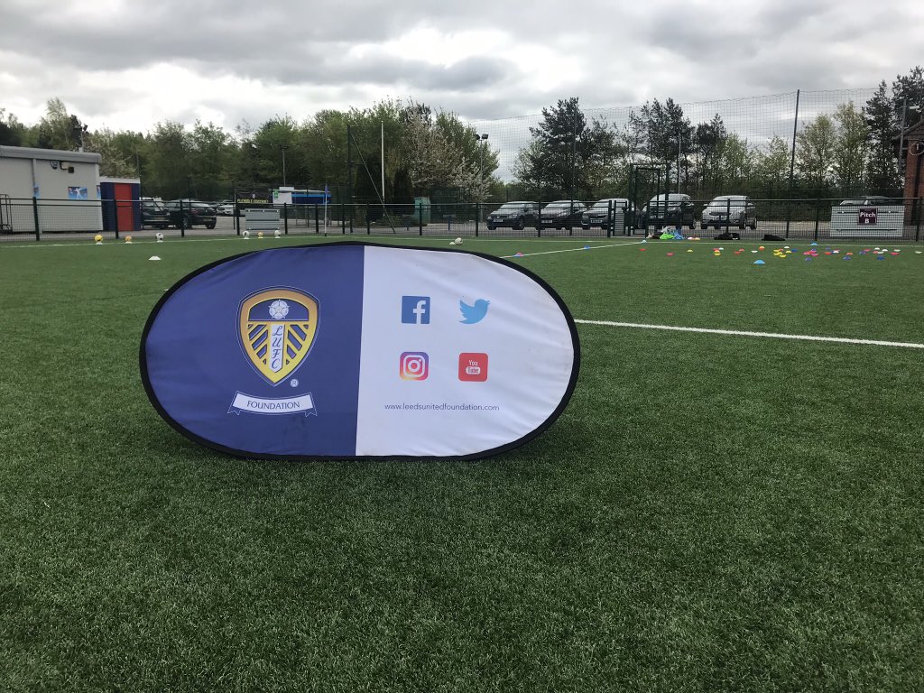 anth_anth's tweet photo. From #Englandtraining at @WestRidingFA yesterday @LUFC Foundation setting up #everyplayercounts #abilitynotdisability #girlsfootballsession https://t.co/Cthiif0MFm