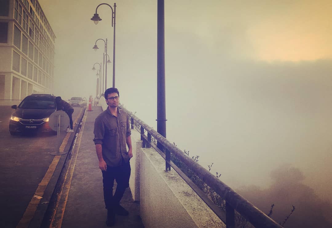 OfficialMHRabbi's tweet photo. Genting Highland

r i s e u p
▪
▪
▪

P.C : @mayen_saif
▪
#genthing #highland #new 
#fresh #morning #chilling
#foggy #cloud https://t.co/jPGuFN8LSu