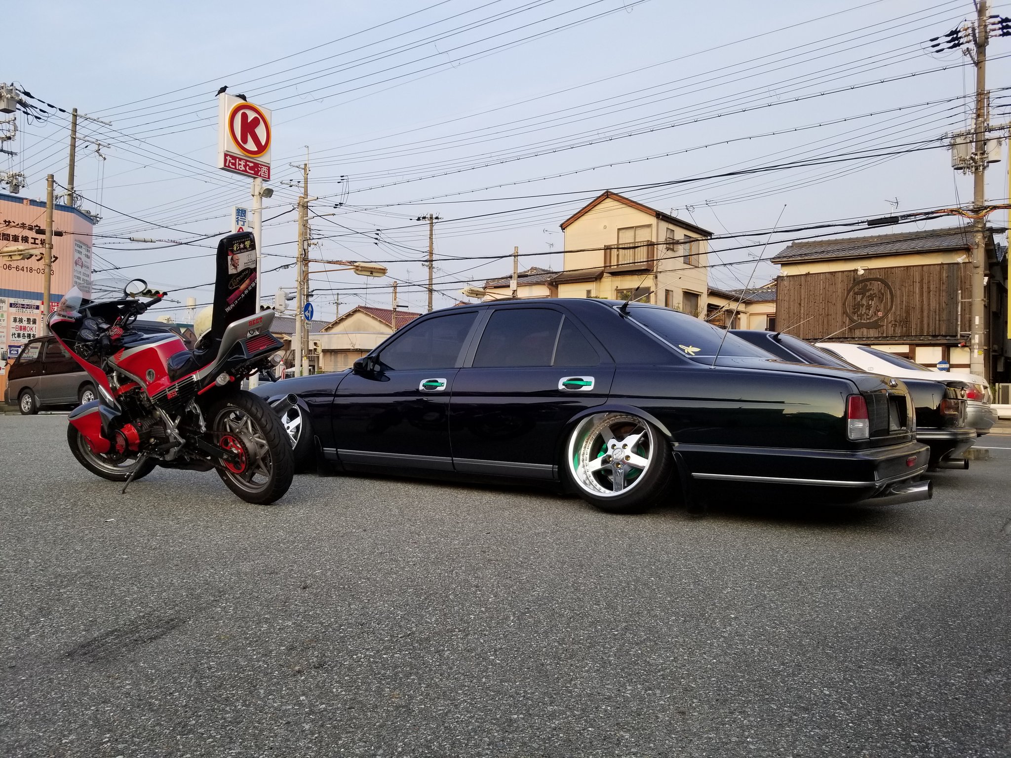 しょーや 32シーマってほんまかっこいいよな たまらん あー乗りたくなってきた しょーや 32シーマってほんまかっこいいよな たまらん あー乗りたくなってきた