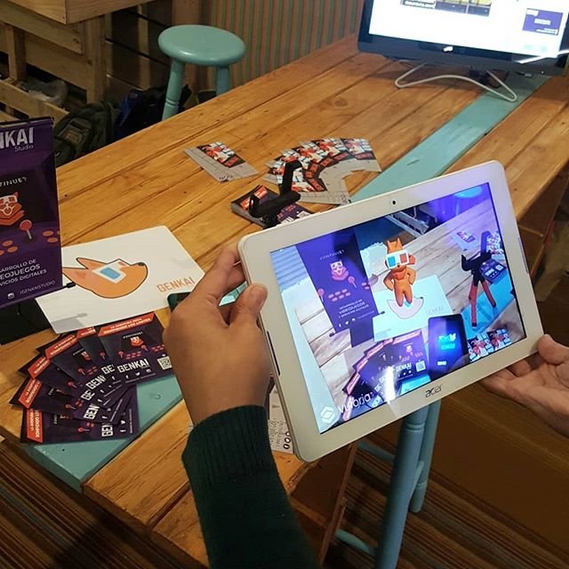 andrecaminante's tweet photo. Días intensos, llenos de aprendizaje y nuevos desafíos a realizar junto a @genkaistudio Gracias @ValpoCreativo @CRCPValpo #industriascreativas #22ee https://t.co/PqEXpzFVD0