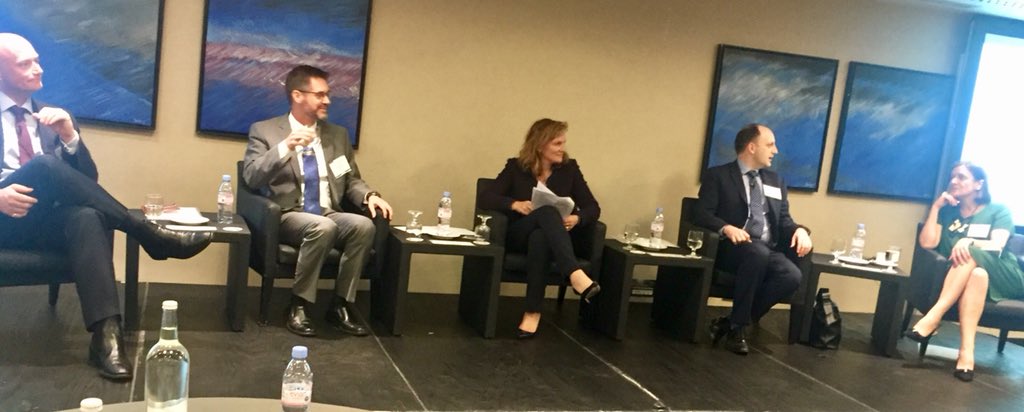 MillsandReeve's tweet photo. Afternoon session discussing what’s weighing on the minds of in-house lawyers with @DominoPrint_UK @JMJ_assoc @IronMountain @BritishCouncil #SCGLegal2018 https://t.co/rY6WmAoFtd