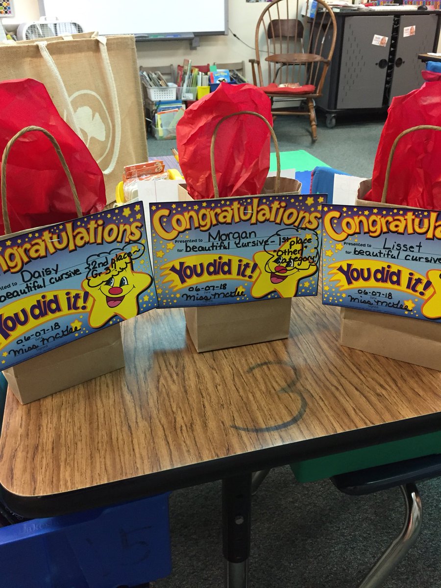 tmcgee2245's tweet photo. #cursivecompetition #wfs @OPS_WilsonFocus @hwtears @tmcgee2245 https://t.co/B09UofoKy2
