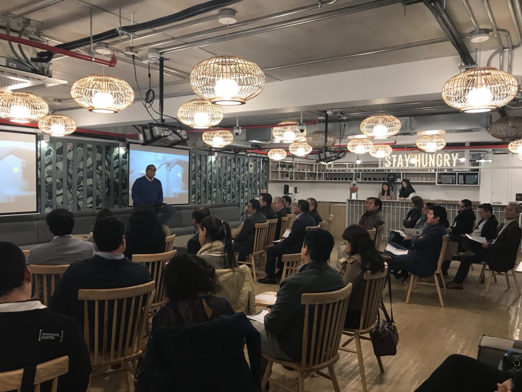 AHongCruz's tweet photo. Gran noche junto a nuestros clientes! #IBM & #KPMG junto a #Comunal compartiendo nuevos modelos de negocios #IBMRPA. Gracias Gerson (Share Services General Manager of #Votorantim) por compartir tus experiencias! #EsElMomento, reinventemos nuestros negocios!! https://t.co/vui7DKpIZ8