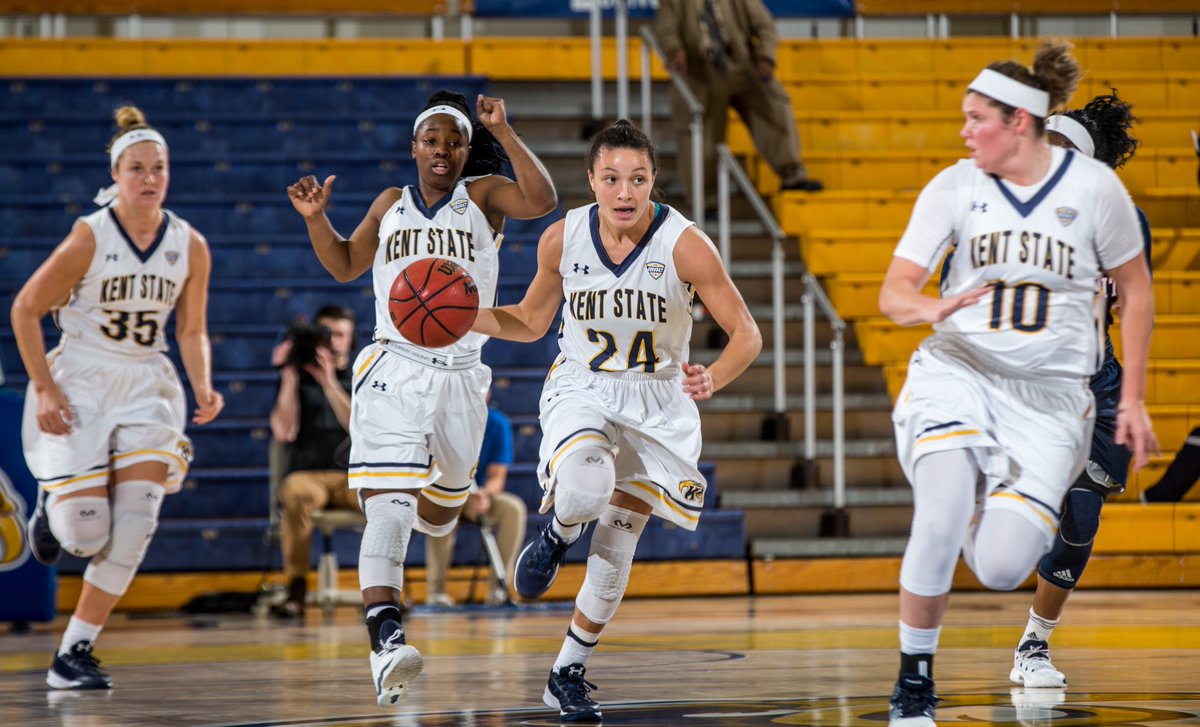 KentStWBB's tweet photo. #NationalBestFriendsDay #GoFlashes ⚡️ https://t.co/e28BAoHbw2