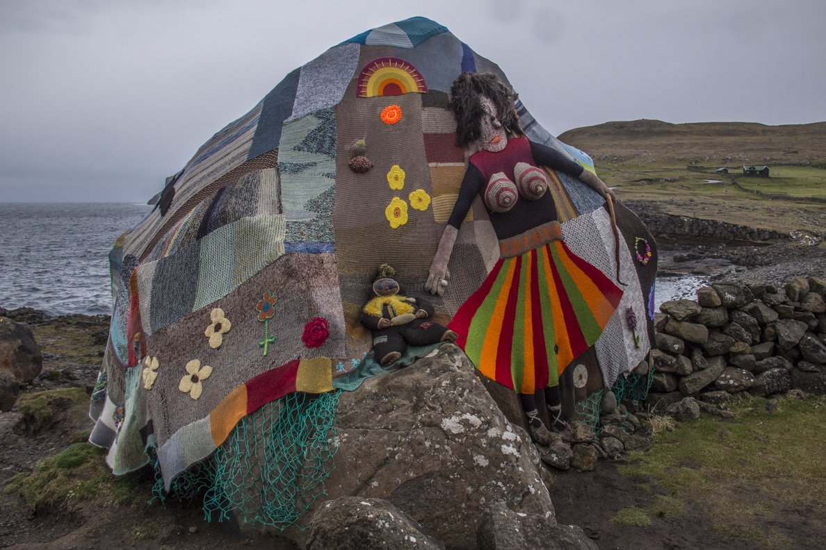 ValeryCollins's tweet photo. #bloggersblast – the #FaroeIslands offer a beautiful unspoilt destination - on #Sandoy, one of these islands visitors can learn about the traditional #chaindance and visit the #KnittedRock - https://t.co/4KJO1DyLsf https://t.co/wXObtGmYtr