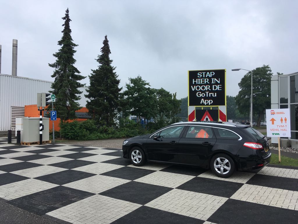 VialisBV's tweet photo. We zijn er klaar voor! Tot morgen 11u op de @AutoCampus_NLD in #Helmond! Ervaar de #GoTru demo van #Vialis. Met GoTru krijg je in-car rijadvies over het naderende kruispunt. Entree is gratis. https://t.co/U7IqBGTGAY