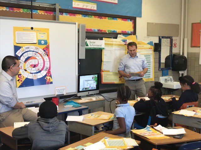 JA_Philly's tweet photo. Over  the  last  10  years,  more  than  9,000  @HSBC   #volunteers  have  worked  directly  with  JA  students.  They’re  doing  more  than  teaching  #financialliteracy,  work  readiness,  and  #entrepreneurship.  They’re  changing  lives.  #FutureSkills  #JAworks https://t.co/c6KwBnmD5X