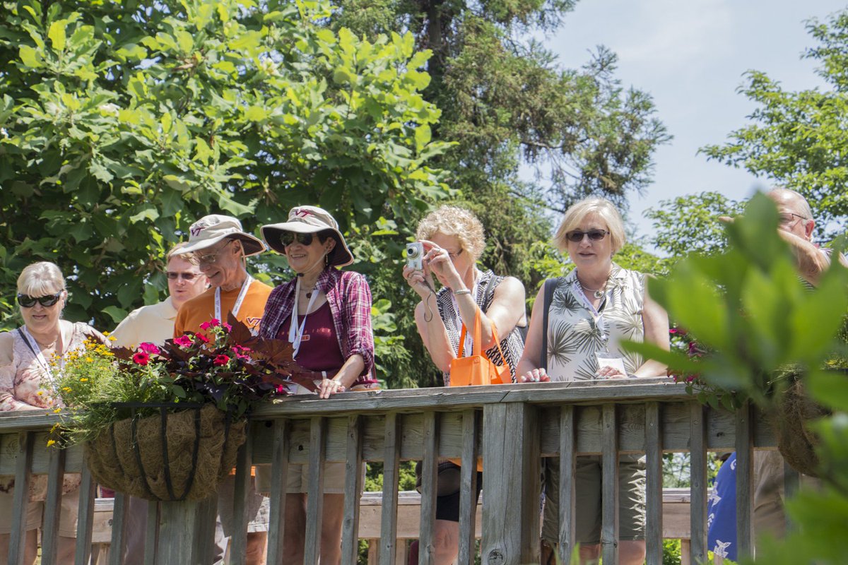 VTCals's tweet photo. Welcome home! #VTReunion18 is off to a great start. Today, alumni, friends &amp; families toured the Hahn Garden from 11-12. @VTHahnGarden https://t.co/NsuTwG40Gn