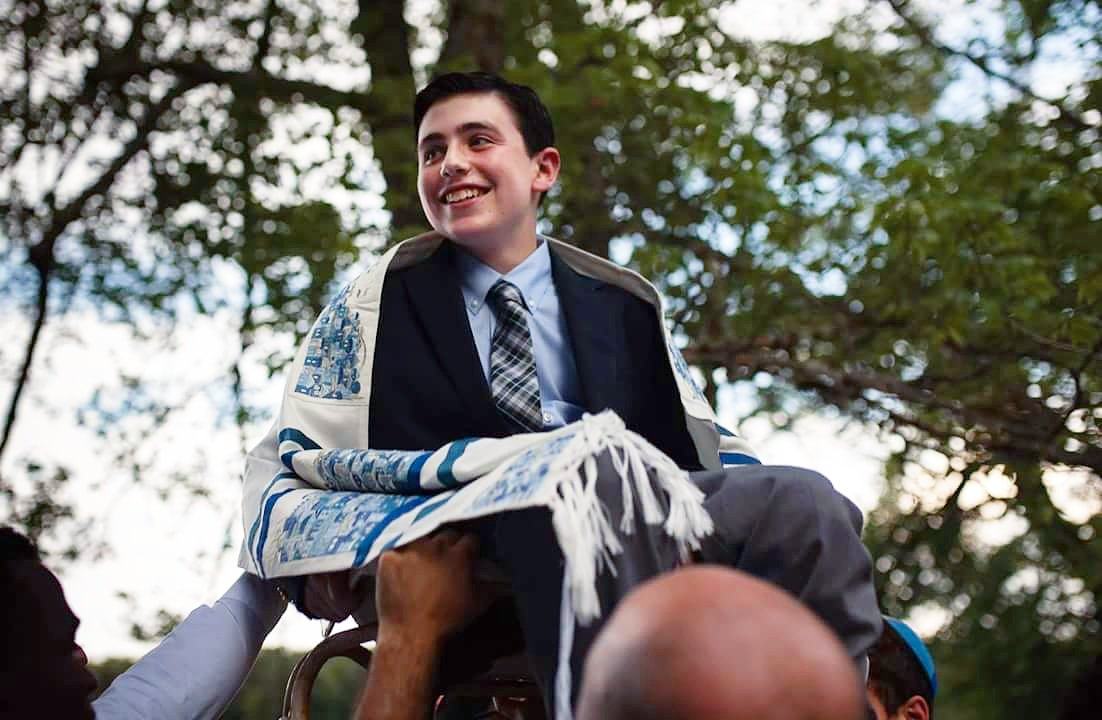 That Friday feeling 

#shabbatshalom #barmitzvah #campbarmitzvah #jewishcamp #summercamp #camp #mitzvah #chairdance #summer