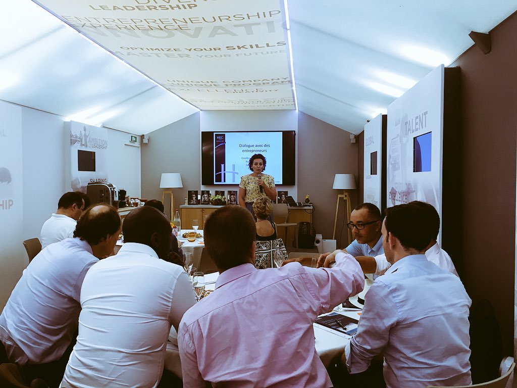 HECParisExecEd's tweet photo. Ce que vous faites a-t-il du sens pour tous vos collaborateurs ? Comment les équipes sont-elles intégrées dans l’organisation et comment travaillent-elles ensemble ? Sabrina Djefal #coach @HECParis présente « Dialogue avec des entrepreneurs » #HECRG18 #RolandGarros https://t.co/3ZsZDKkHHO