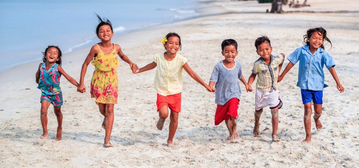 UNDP's tweet photo. "We all have a responsibility to make changes to our habits and consumption patterns" - @OlofBSkoog of @SwedenUN on new #SaveOurOcean campaign from our @OceanActionHub. https://t.co/n2JE9hVa8b #WorldOceansDay #RespectOurOcean https://t.co/1zkGdG9Zv0
