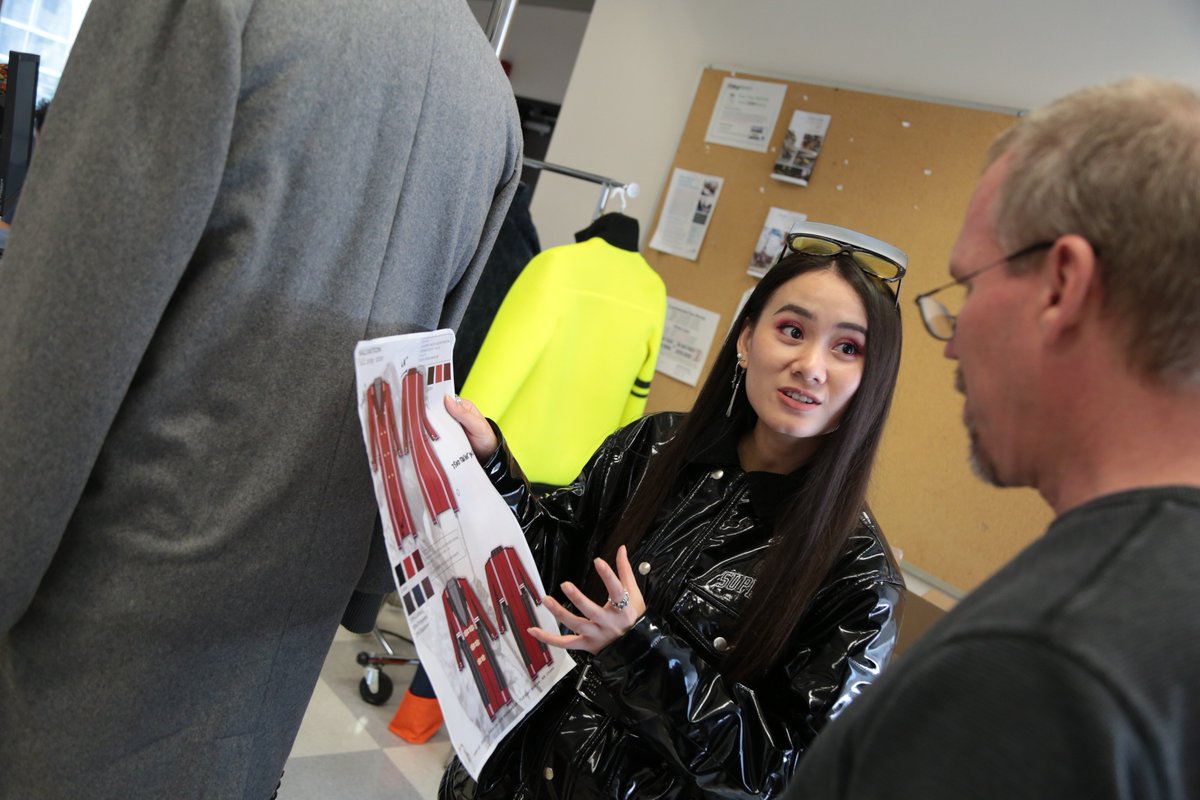 FIDMeLearning's tweet photo. You know it is awesome if you have to ask how it works! Working it with #FIDMMenswear and #WearableTech with the help of tech guru @LiefMorin from @_KeyInfo_! RSVP for the #FIDMMenswearExhibition at https://t.co/xKXvBEpyb6 https://t.co/7ZaFOMyv9B